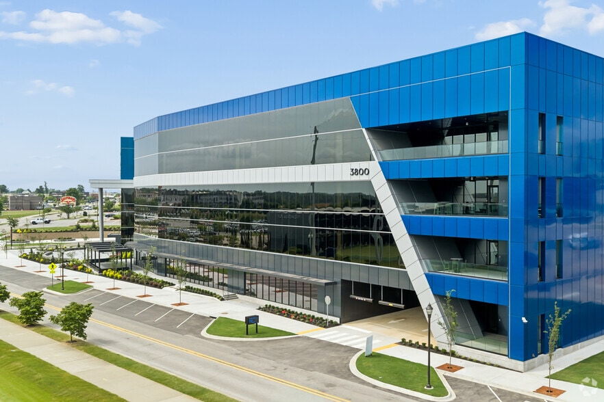 More Photos Of 3800 S J.B. Hunt Dr, Rogers Office For Lease