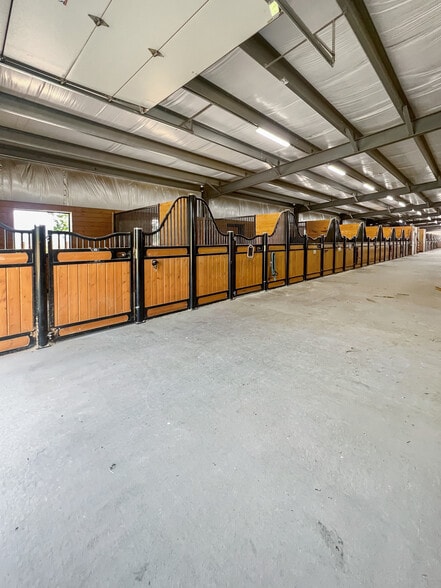More Photos Of 2301 N Mountain View Rd, Moscow Horse Stables For Sale