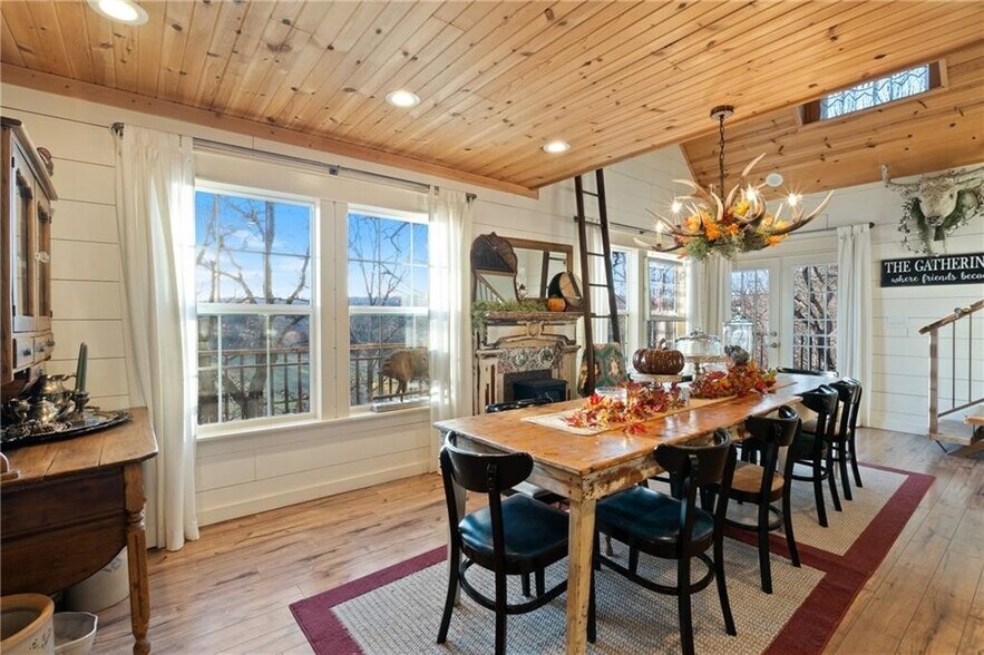 More Photos Of 1387 County Road 306, Berryville Hospitality For Sale