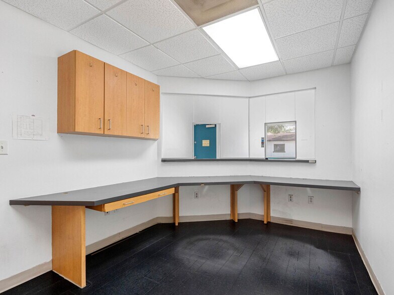 More Photos Of , Tampa Office For Sale