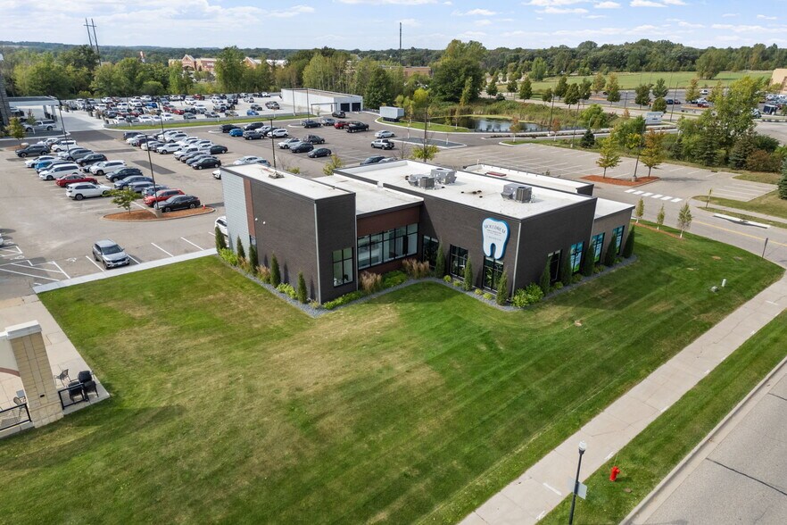More Photos Of 18389 Orchard Trl, Lakeville Medical For Lease