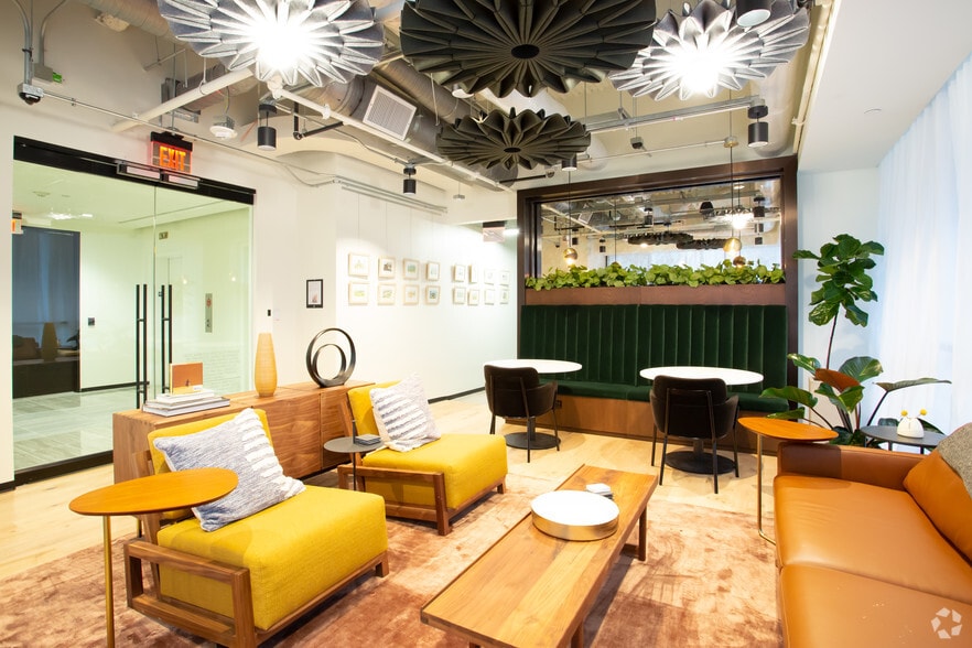 More Photos Of 823 Congress Ave, Austin Office For Lease