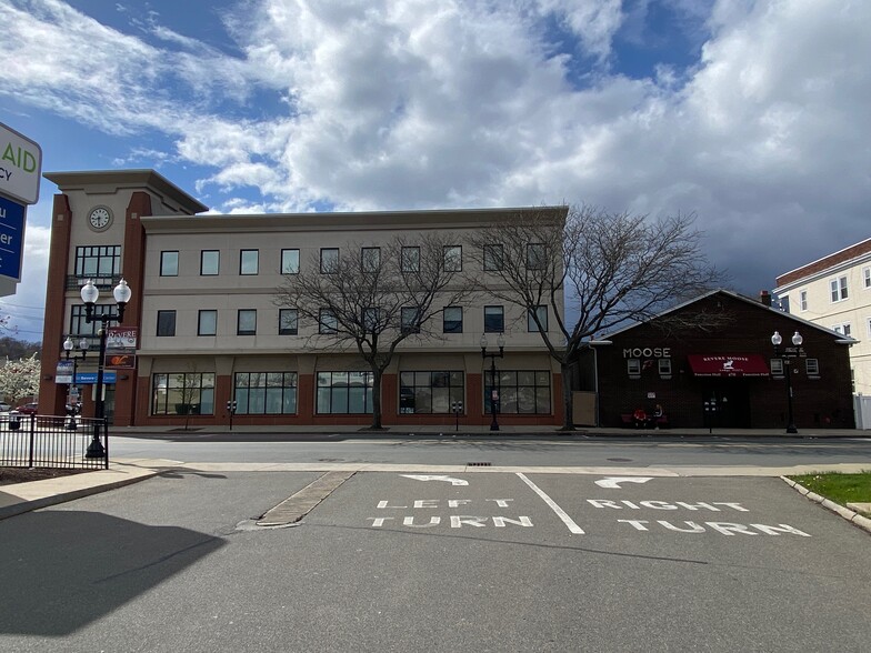 Primary Photo Of 470 Broadway, Revere Office For Lease