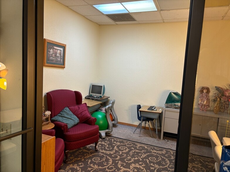 More Photos Of 4713 Yosemite Blvd, Modesto Bank For Sale