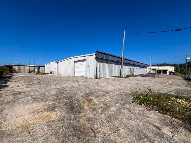More Photos Of 4701 Commercial Dr NW, Huntsville Warehouse For Lease
