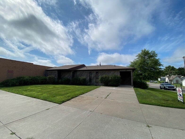 More Photos Of 421 Main St, Tarkio Medical For Sale