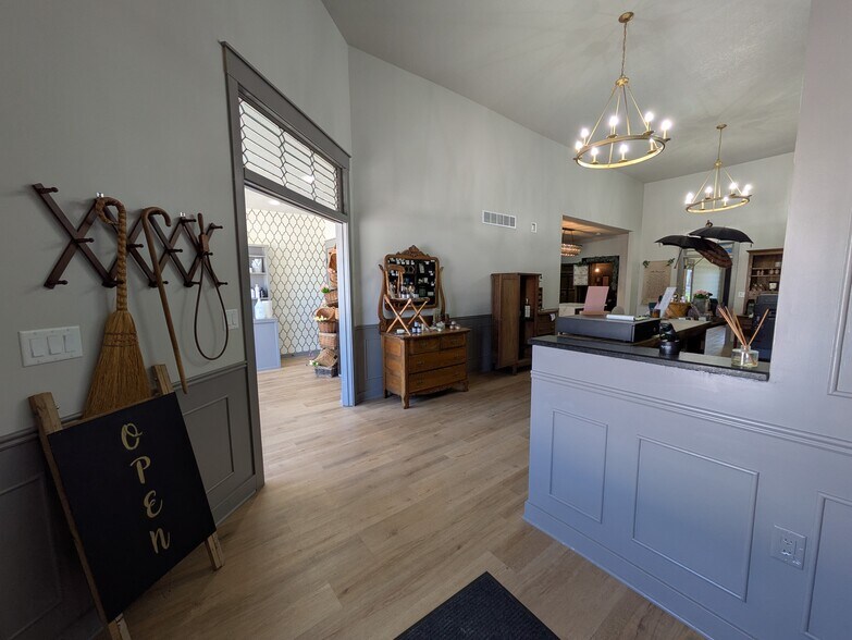 More Photos Of 106 NE 2nd St, Stuart General Retail For Sale