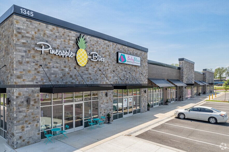 More Photos Of 1345 Henri De Tonti, Springdale Storefront For Lease