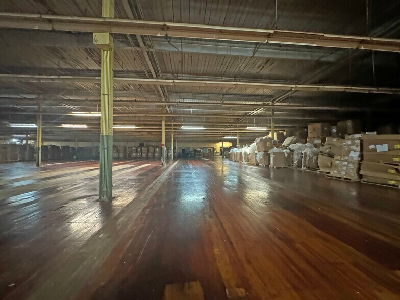 More Photos Of 4730 Ninety Six Hwy, Ninety Six Distribution For Sale