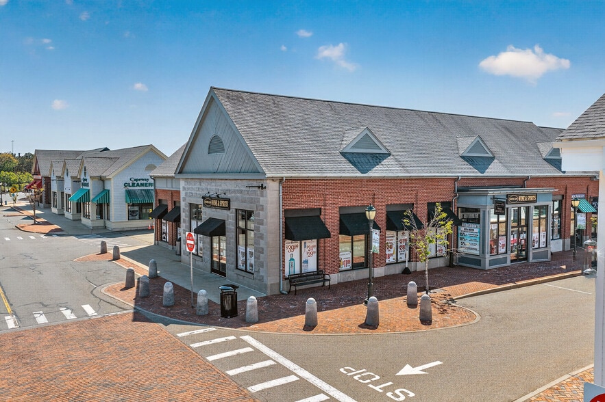 More Photos Of 650 Falmouth Rd, Mashpee Unknown For Lease