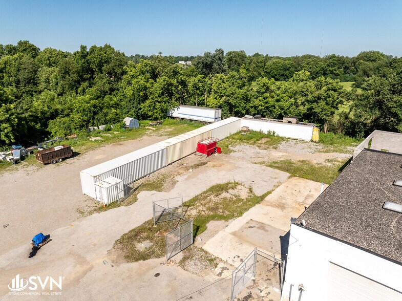 More Photos Of 3899 Winchester Rd, Lexington Light Manufacturing For Lease