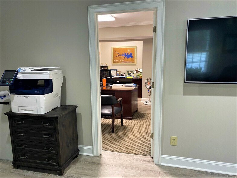 More Photos Of 1610 Dutch Fork Rd, Irmo Medical For Sale