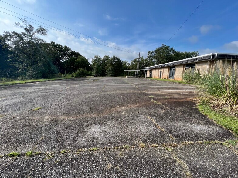 More Photos Of 578 Lawrence Rd, Milledgeville Warehouse For Sale