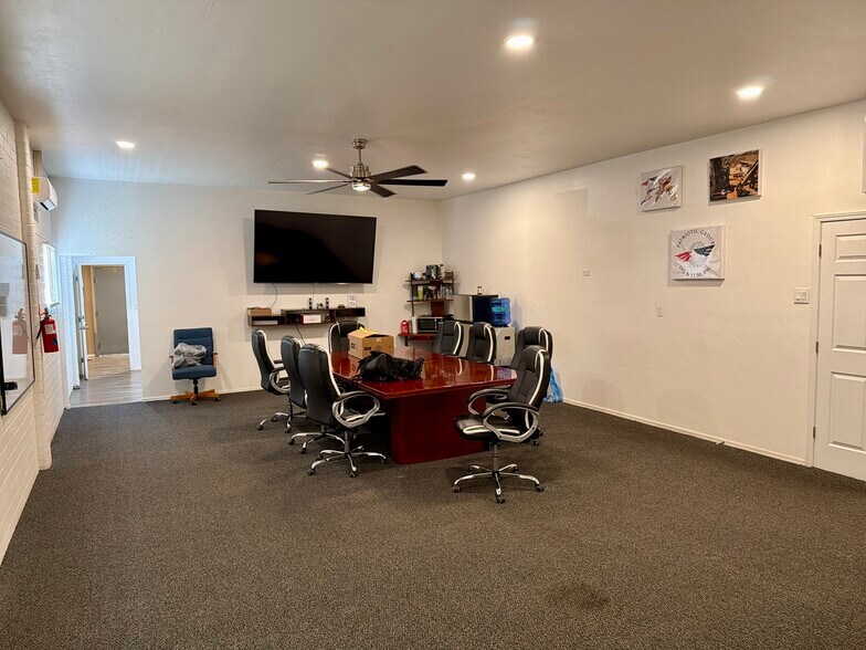 More Photos Of 3122-3144 E Columbia St, Tucson Research And Development For Sale