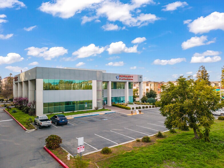 More Photos Of 595 Lawrence Expy, Sunnyvale Medical For Sale