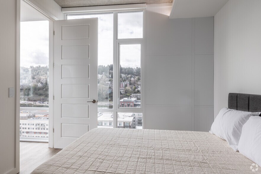 More Photos Of 3820 S River Pky, Portland Apartments For Lease