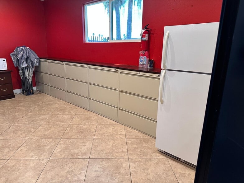 More Photos Of 83197 Requa Ave, Indio Auto Dealership For Sale
