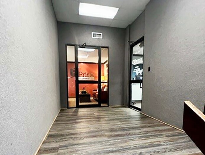 More Photos Of 1844 & 1846 Interstate 10 S, Beaumont Medical For Sale