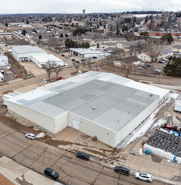Primary Photo Of 3205 E Thayer Ave, Bismarck Warehouse For Lease