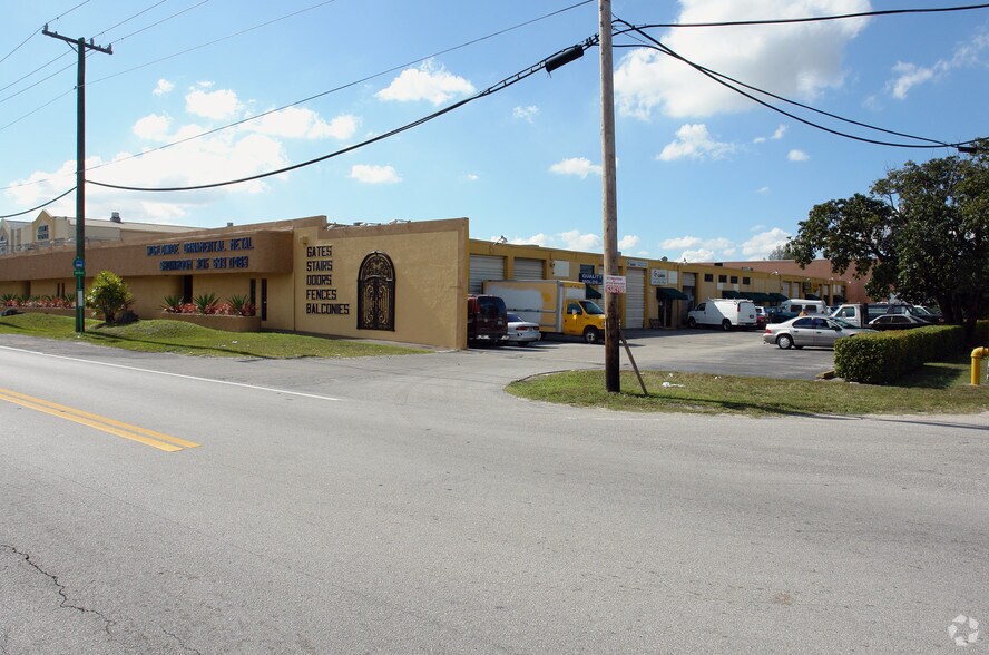 More Photos Of 7752-7776 NW 71st St, Miami Warehouse For Sale