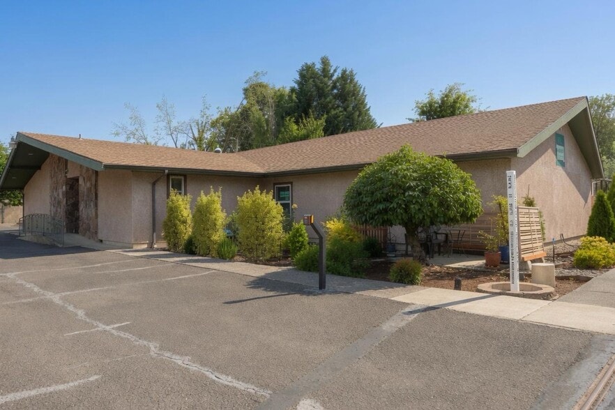 More Photos Of 1345 W 16th Ave, Eugene Religious Facility For Sale