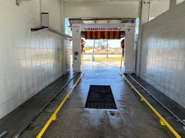 More Photos Of 15251 Convenience Way, Fort Myers Carwash For Lease