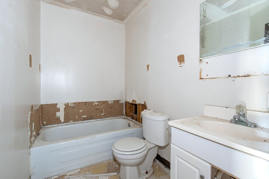 More Photos Of 1901-1939 Broad St, Augusta Apartments For Sale