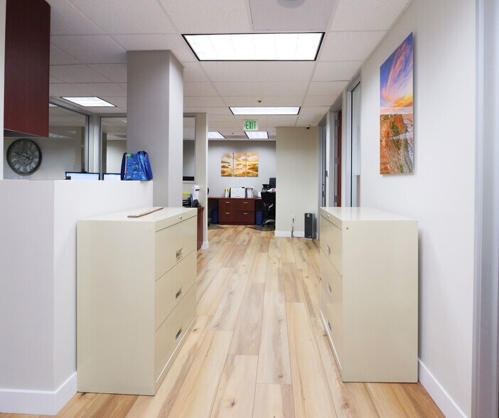 More Photos Of 25550 Hawthorne Blvd, Torrance Medical For Sale