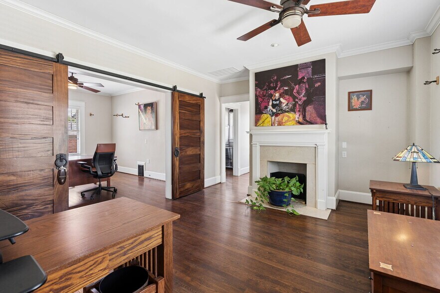 More Photos Of 4112 Swiss Ave, Dallas Office For Sale