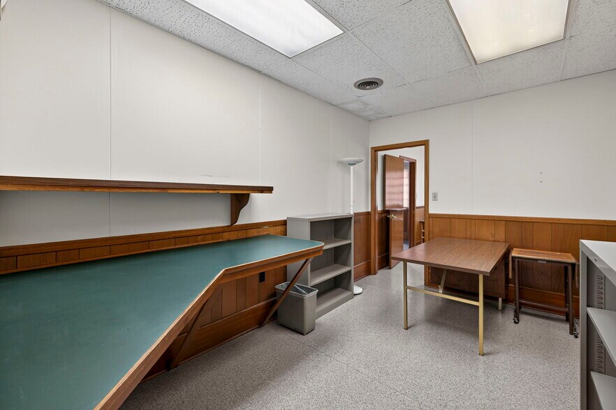More Photos Of 314 N Braddock St, Winchester Office For Sale