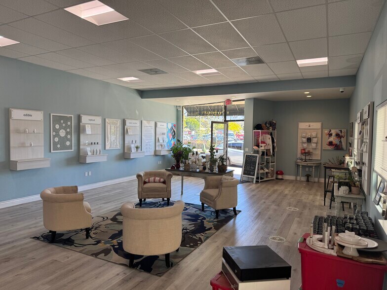 More Photos Of 10 C Calle Laureles St, Santa Barbara Storefront Retail Office For Lease