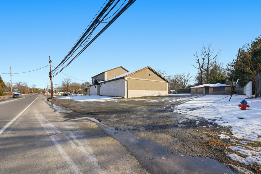 More Photos Of 238 Highway 34, Old Bridge Storefront Retail Residential For Sale