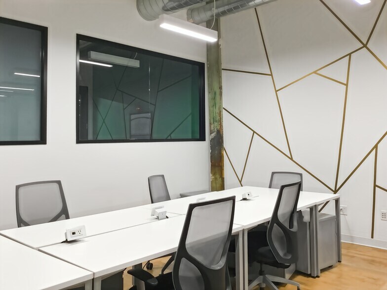 More Photos Of 159-163 N Sangamon St, Chicago Coworking Space