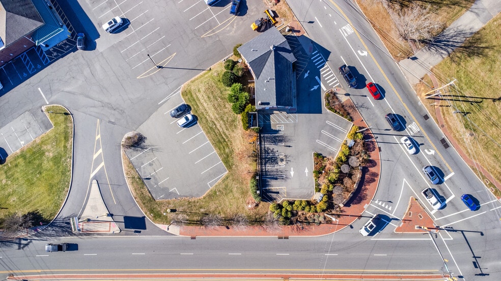 More Photos Of 1 W Main St, Chester Freestanding For Sale