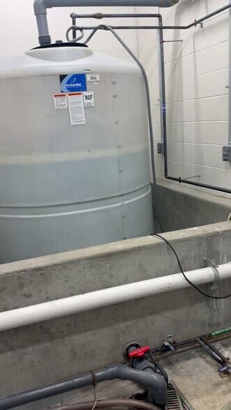 More Photos Of 2111 E 17th St, Des Moines Warehouse For Sale