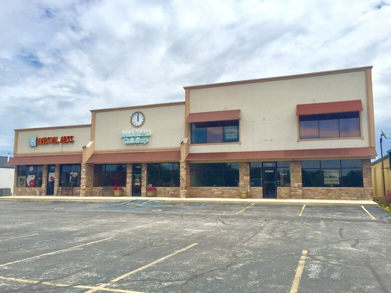 More Photos Of 1583-1587 S Calumet Rd, Chesterton Storefront Retail Office For Lease