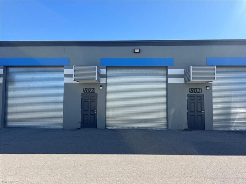 More Photos Of 17860 Toy Vault ln, Fort Myers Self Storage For Sale