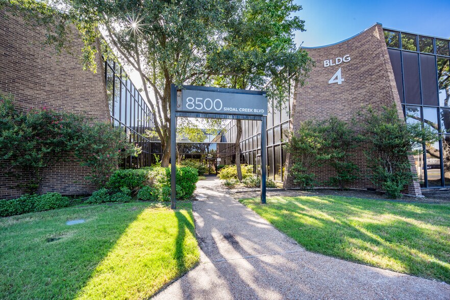 More Photos Of 8500 Shoal Creek Blvd, Austin Medical For Sale