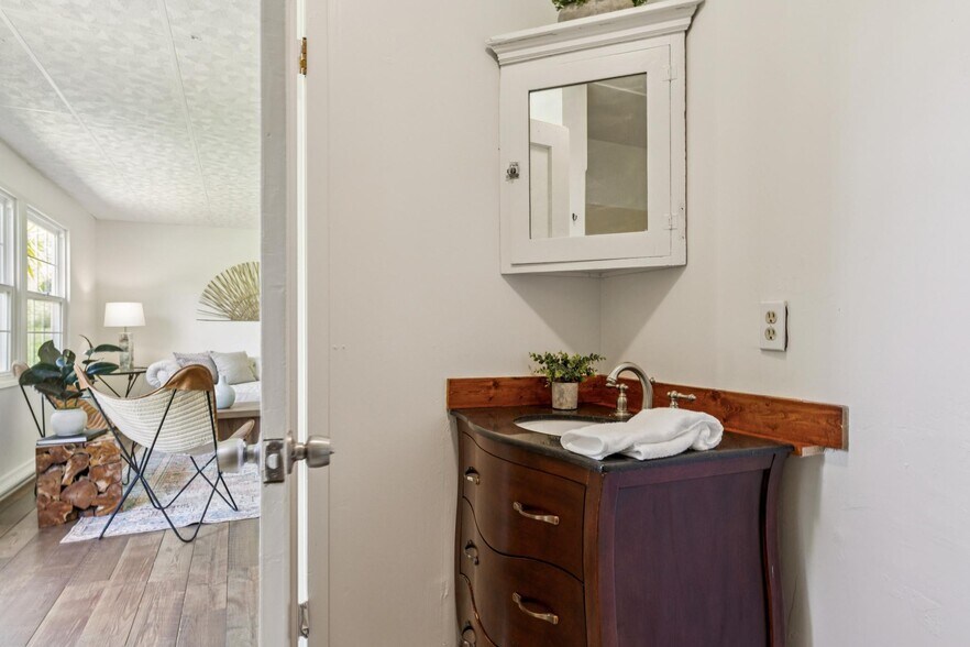 More Photos Of 1650 Stage Rd, Pescadero Specialty For Sale