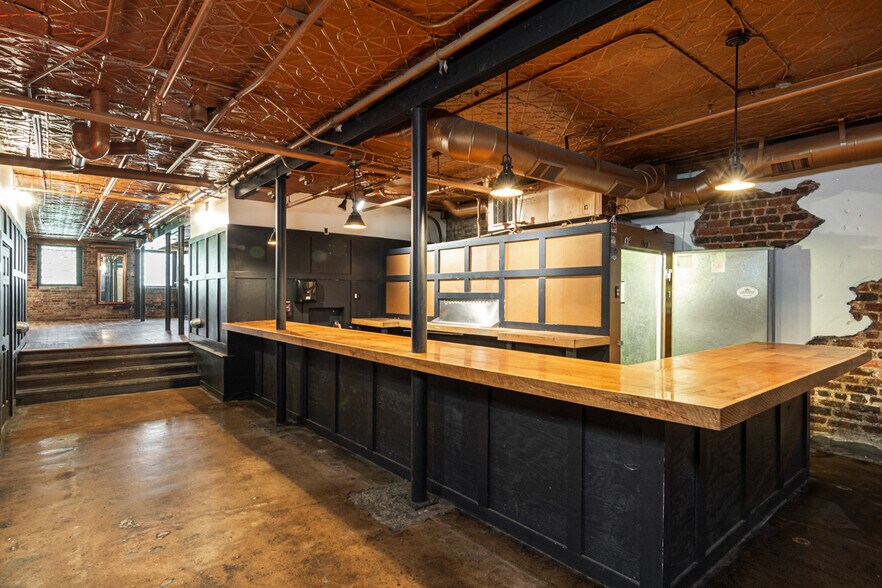 More Photos Of 5 Biltmore Ave, Asheville Restaurant For Lease