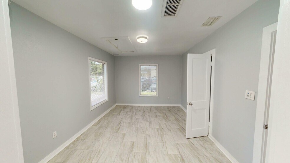 More Photos Of 1517 Hillcrest St, Orlando Office For Lease