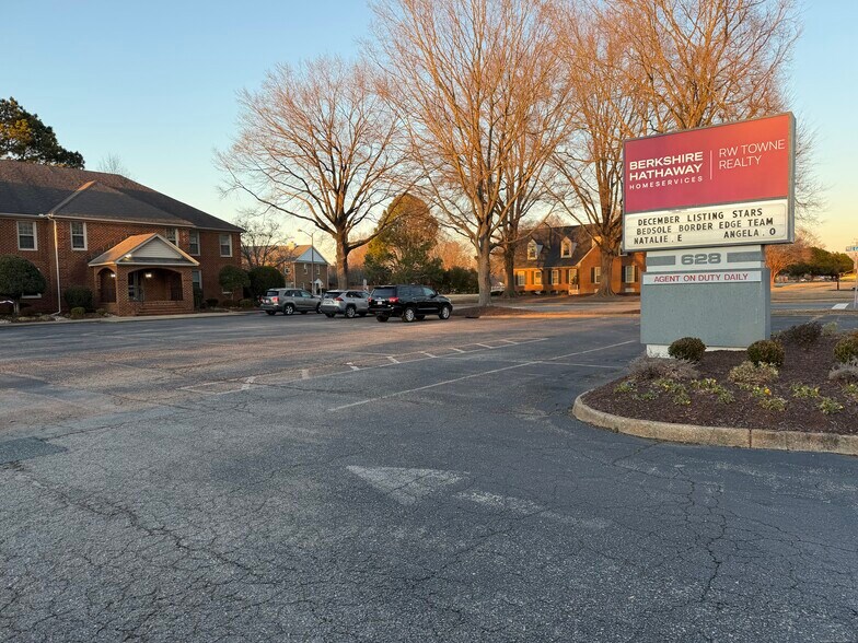 More Photos Of 628 Cedar Rd, Chesapeake Office For Lease