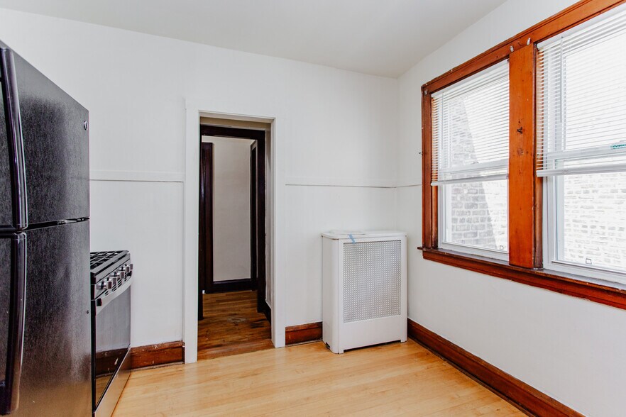 More Photos Of 2903 N Linder Ave, Chicago Apartments For Sale