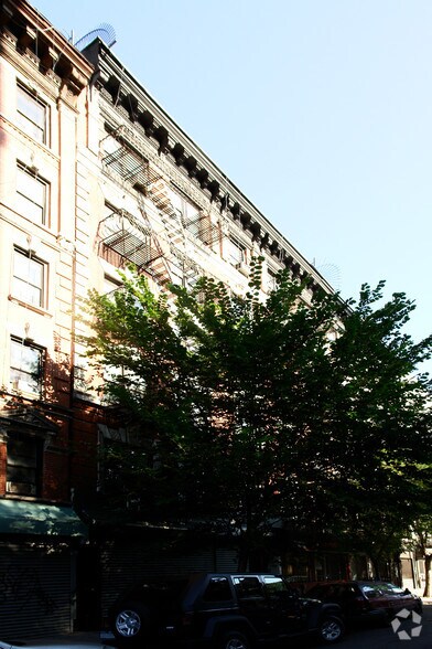 More Photos Of 237-239 Eldridge St, New York Apartments For Lease