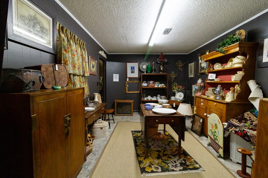 More Photos Of 512 Tift Ave S, Tifton Freestanding For Sale