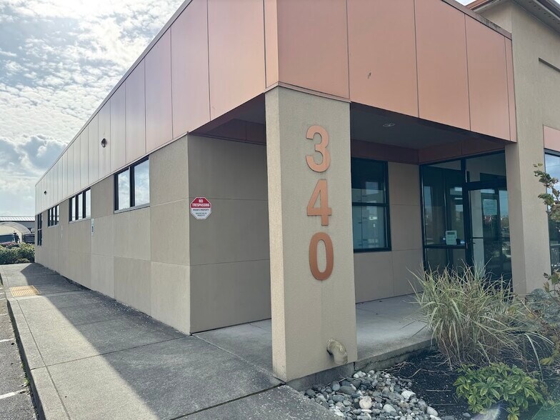 More Photos Of 340 E George Hopper Rd, Burlington Healthcare For Lease