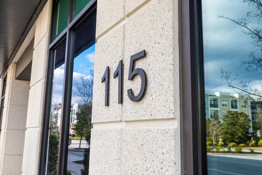 More Photos Of 115 Central Island St, Charleston Office For Lease