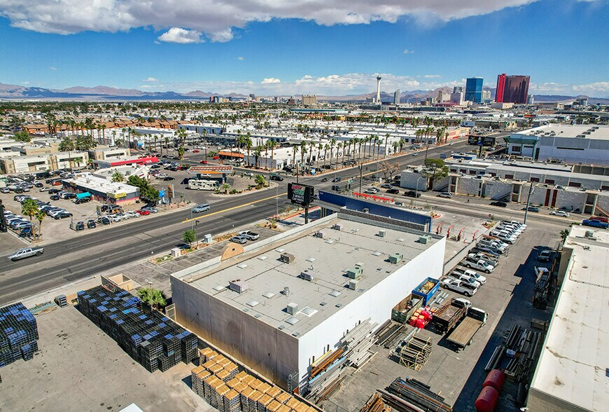 More Photos Of 4129 W Desert Inn Rd, Las Vegas Industrial For Sale