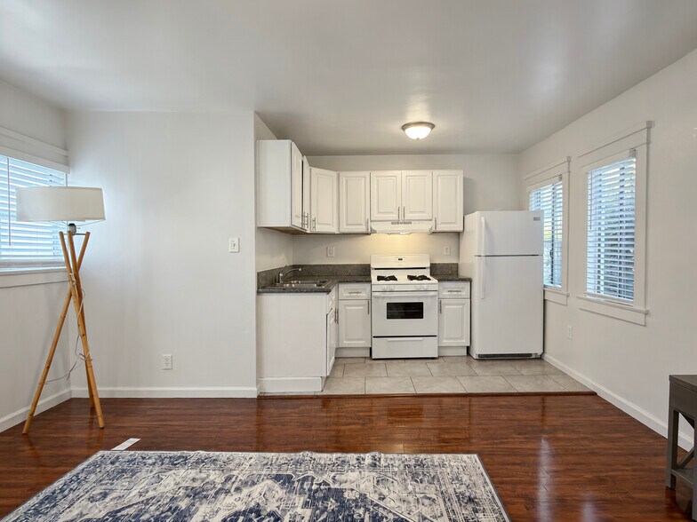 More Photos Of 740-746 Daisy Ave, Long Beach Apartments For Sale