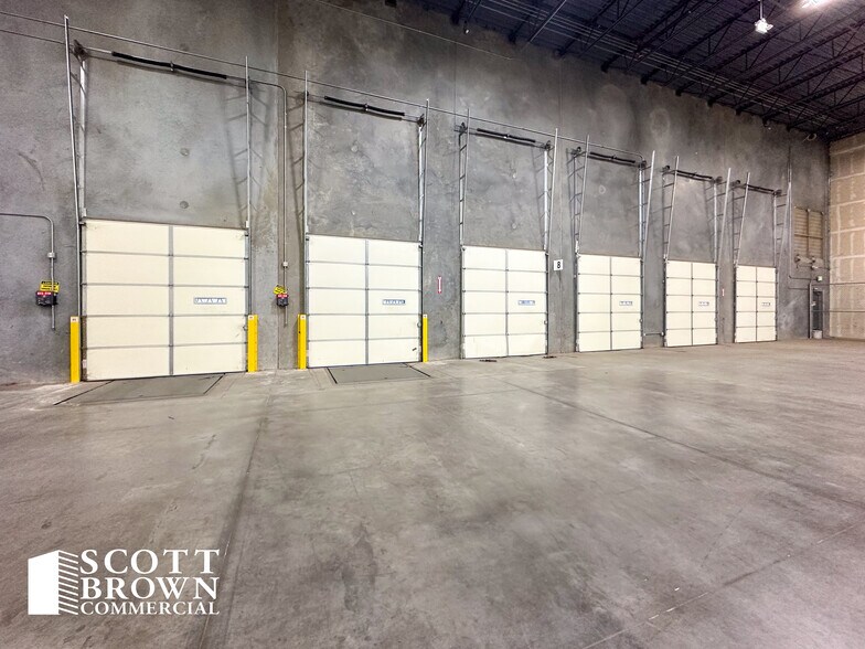 More Photos Of 1550 N Western Blvd, Denton Warehouse For Lease